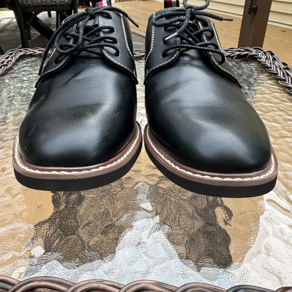 Mens Tommy Hilfiger Classic Black Man/Mandle  Leather Shoes Size 9